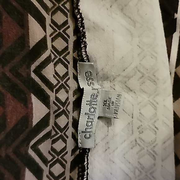 Geometric Patterned burgundy, brown and black mini Skirt - Picture 3 of 4